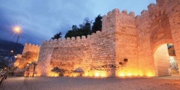 Bursa Kalesi'nin Tarihi ve Özellikleri