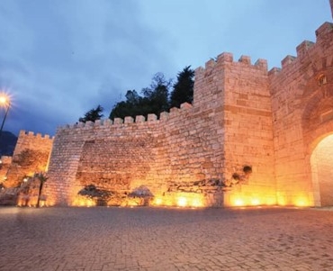 Bursa Kalesi'nin Tarihi ve Özellikleri