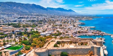 Girne'de Araç Kiralamanın Avantajları
