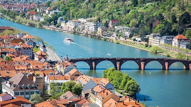 Orta Doğuda Modernlik ve Geleneğin Buluştuğu gezi rotaları